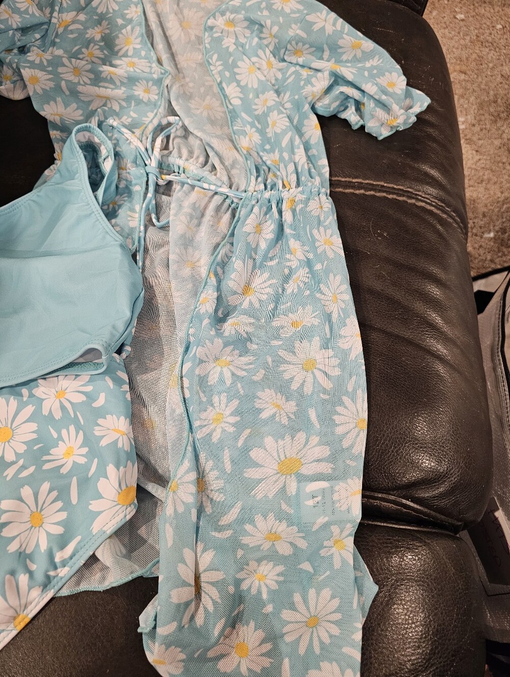 Aqua Kids Daisy Print Two Piece Swimsuit With Matching Cover-Up Size 12 Girls - Picture 7 of 7